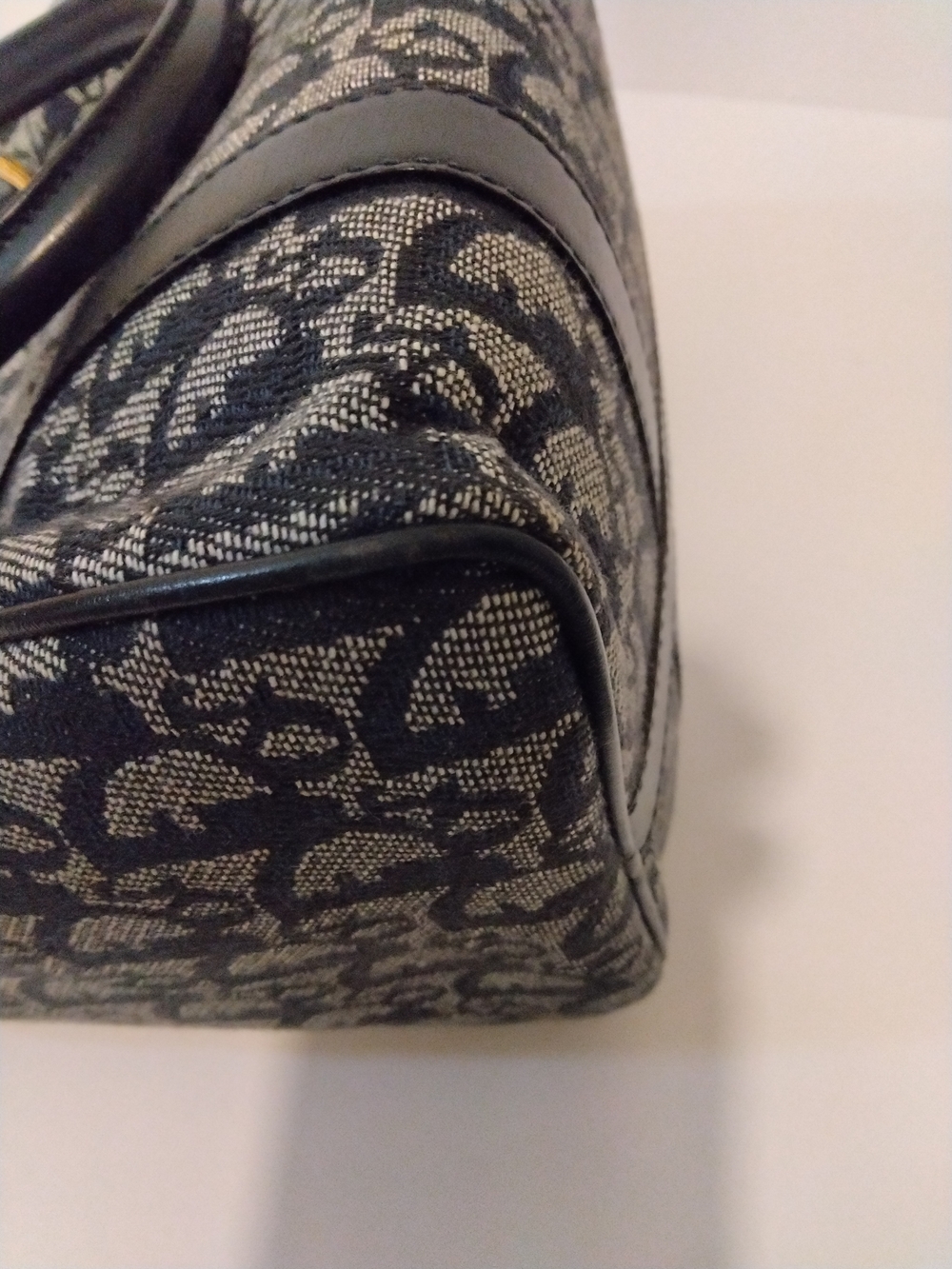 Christian Dior Vintage Navy Blue Trotter Boston Bag Diorissimo Canvas Small EUC - Picture 13 of 14